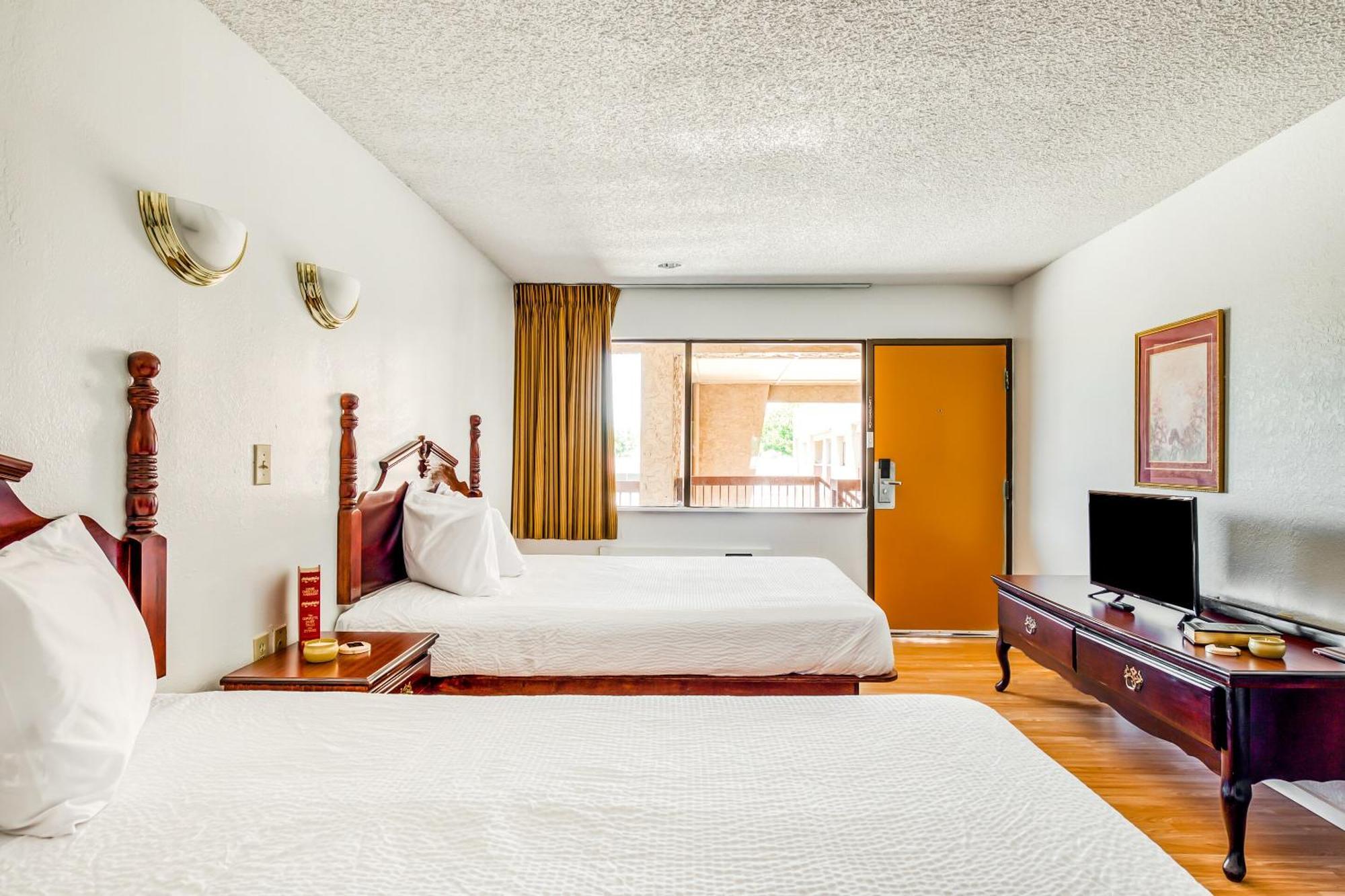 Oyo Hotel