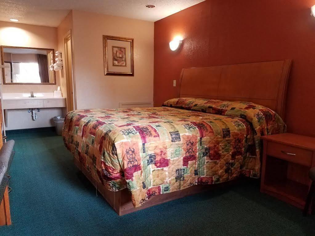 Oyo Hotel 2*
