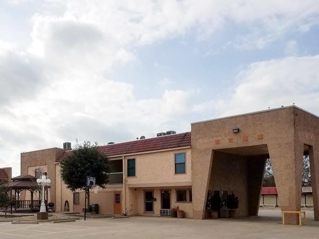 Oyo Hotel